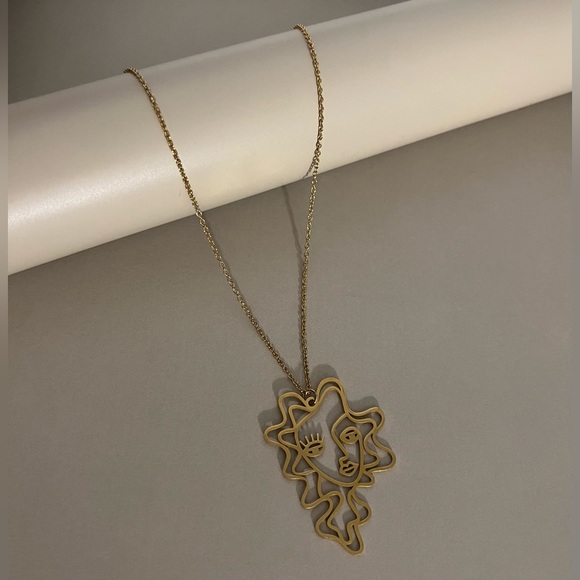 Gold Minimalist Woman’s Face Outline Necklace - Artsy Trendy Necklace - Picture 1 of 16